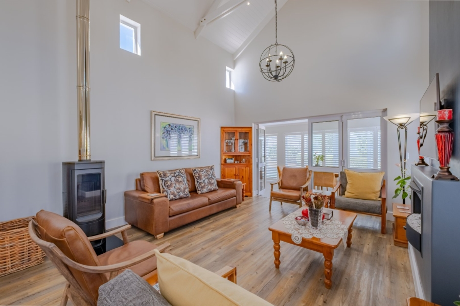 3 Bedroom Property for Sale in Chanteclair Western Cape